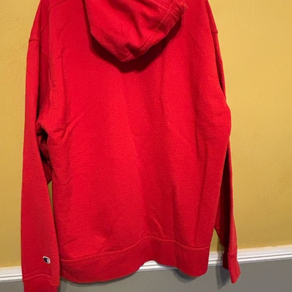 Champion Red Streetwear Hoodie Sweatshirt – Athleisure Retro – Men’s XL - Picture 7 of 13